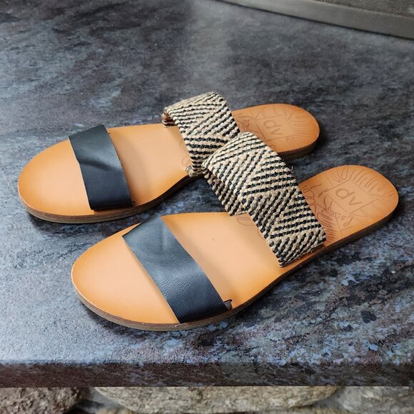 DV by Dolce Vita Daedra Woven Stretch Two Band Slide Sandals Size 9 - Picture 3 of 11